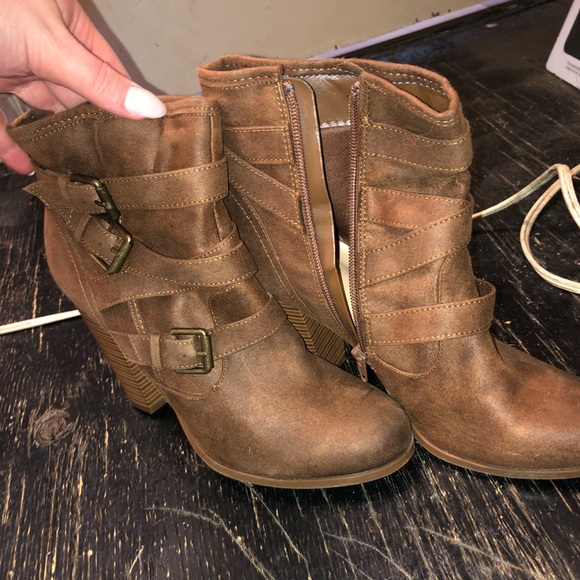 Justfab heels - Picture 2 of 2